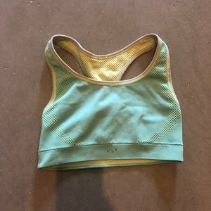 VICTORIAS SECRET SPORTS BRA